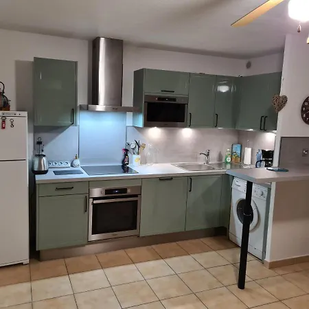 Confort Dans Privee Avec Piscine A 500m De La - Climatisation, Wifi, Parking