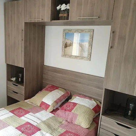 Confort Dans Privee Avec Piscine A 500m De La - Climatisation, Wifi, Parking Сasa de vacaciones Portiragnes